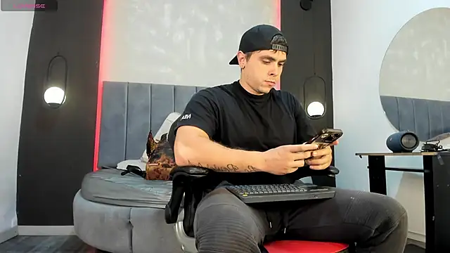 Liam walk  online show from September 19, 10:42 pm