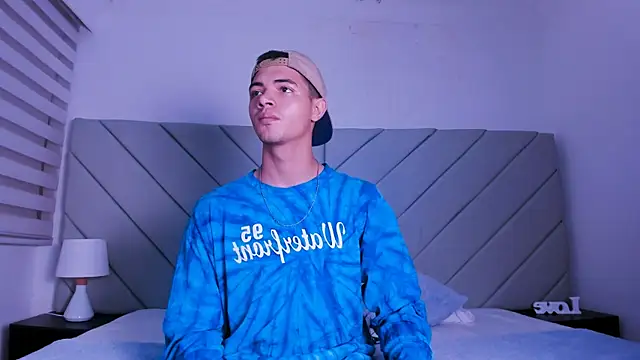 andrew colleman online show from September 9, 2:33 am