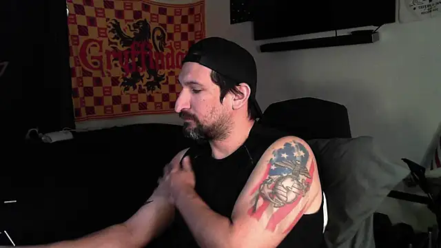 Snapshot of DevilPup75_ chatting on October 6, 6:23 pm DevilPup75  online show from October 6, 6:23 pm