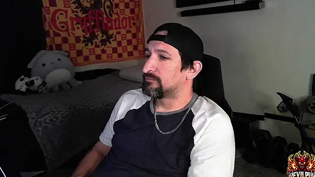 Snapshot of DevilPup75_ chatting on September 27, 11:35 pm DevilPup75  online show from September 27, 11:35 pm