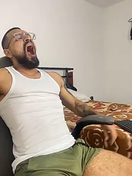 vincentjaxon online show from February 6, 12:13 pm