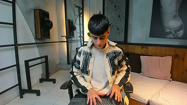 Dani mc1 online show from November 4, 11:55 am