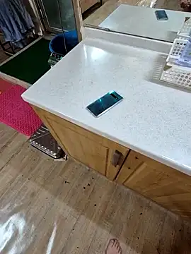 starvingo2002 online show from January 14, 3:55 am