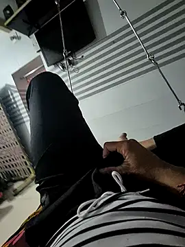 autophile-indian online show from October 26, 6:15 am