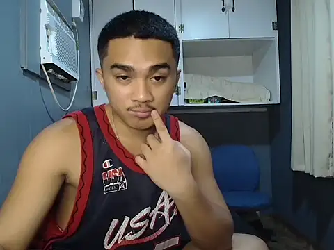 pinoyAdrianneXXX online show from November 14, 11:55 am