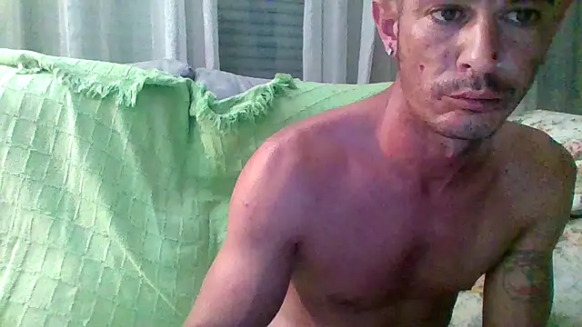 Snapshot of Villena_jm91 chatting on October 2, 1:09 am Villena jm91 online show from October 2, 1:09 am