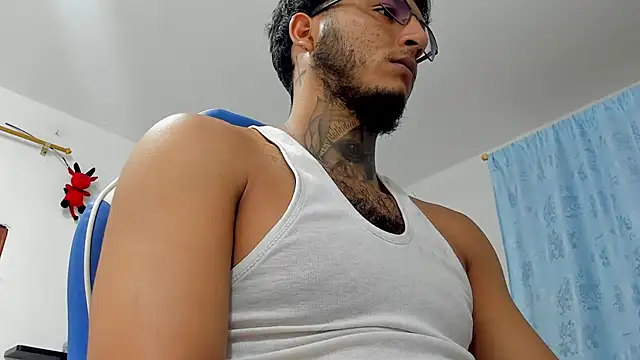 Snapshot of Lord_Luciferhot_Dirty666 chatting on October 23, 11:30 pm Lord Luciferhot Dirty666 online show from October 23, 11:30 pm