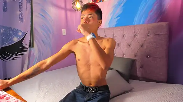 MaxiWildd online show from October 3, 12:54 pm