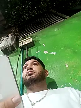 Frank0021 online show from May 2, 3:53 am