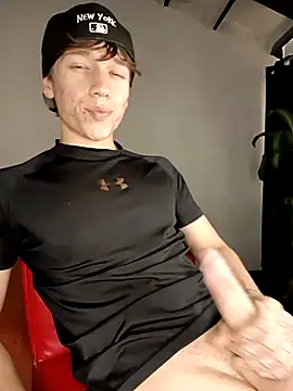 Logan sixxer online show from December 15, 8:50 pm