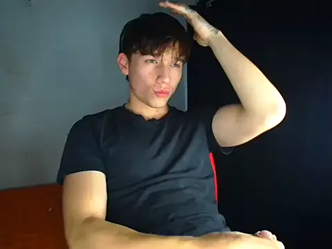 Logan sixxer online show from October 17, 9:30 pm