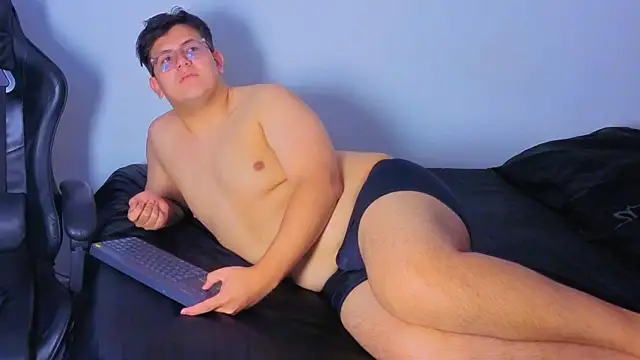 Ryan Doretti online show from November 26, 2:42 pm