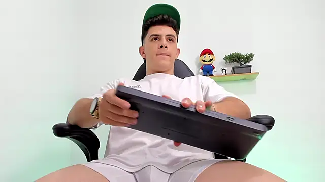 Mikecooper online show from November 5, 3:08 am