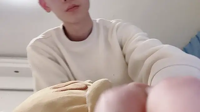 xiaojie2563 online show from March 2, 4:03 pm