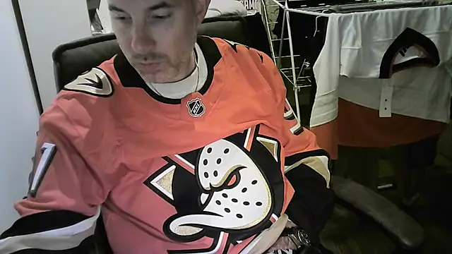 Chrisprngr online show from March 25, 6:01 pm