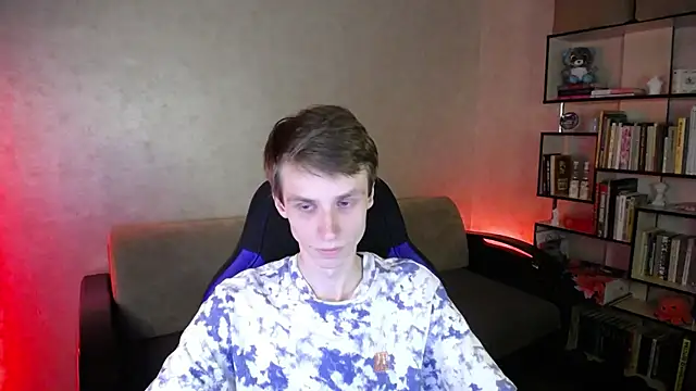 yes cute boy  online show from September 27, 5:11 pm