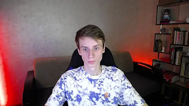 yes cute boy  online show from October 5, 9:13 am