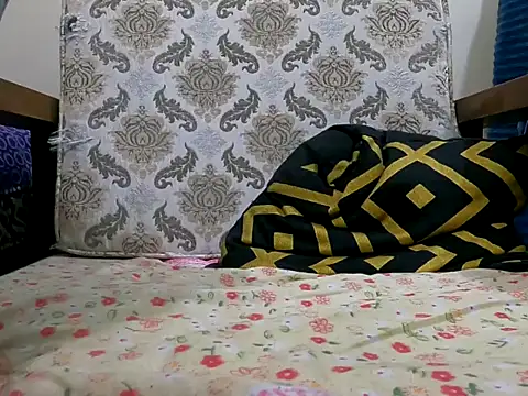 DhakaBabe online show from March 7, 7:11 pm