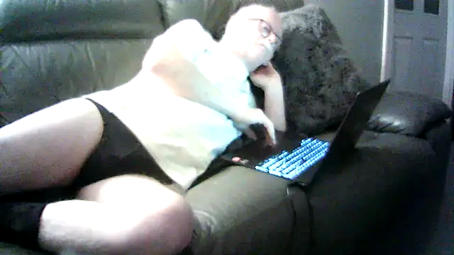 cockheart122 online show from January 13, 8:35 pm