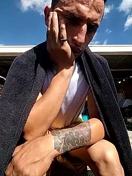 Dani22cmhot online show from January 11, 2:10 pm