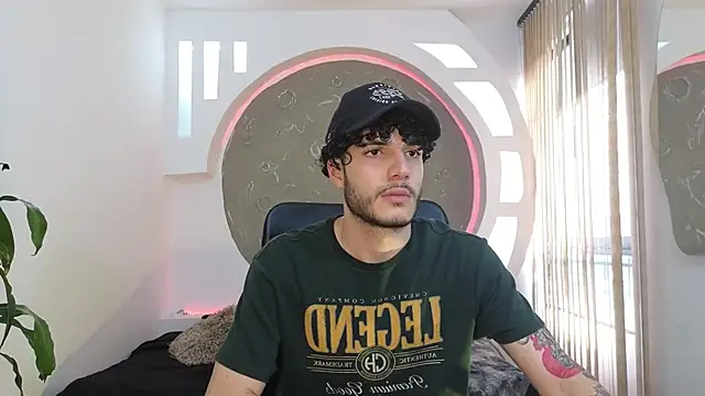 Rafael Mendezz online show from October 7, 8:46 pm