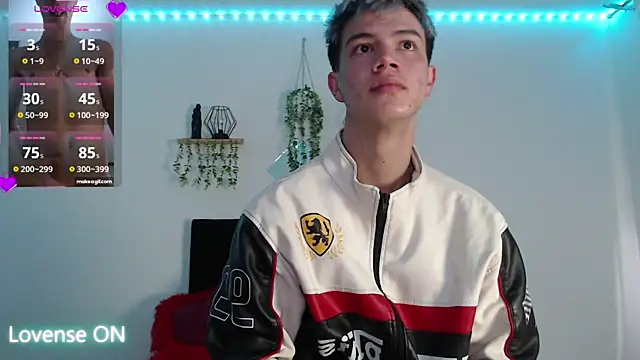 nicktorn online show from April 14, 1:33 pm