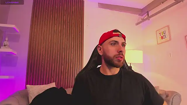 Maximo Wolff online show from February 2, 7:44 pm