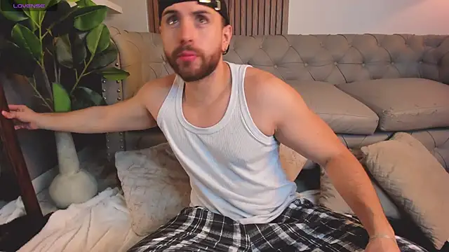 Maximo Wolff online show from March 25, 8:13 pm