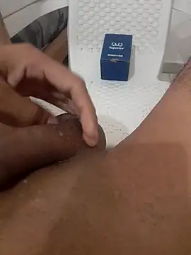 Flaqki online show from October 24, 2:30 pm