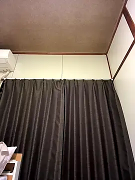 jhondonib online show from October 3, 4:23 pm