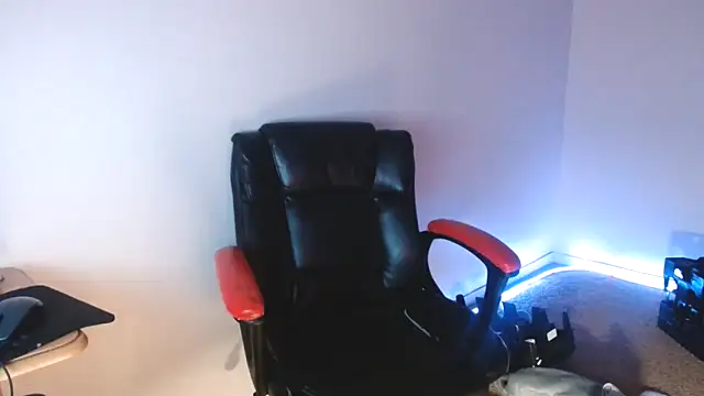 TypicalDepot5 online show from October 18, 6:18 am