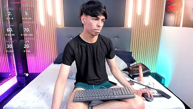 OnlyJos online show from December 19, 9:01 pm