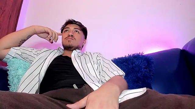 juanmechanic  online show from February 22, 7:21 am