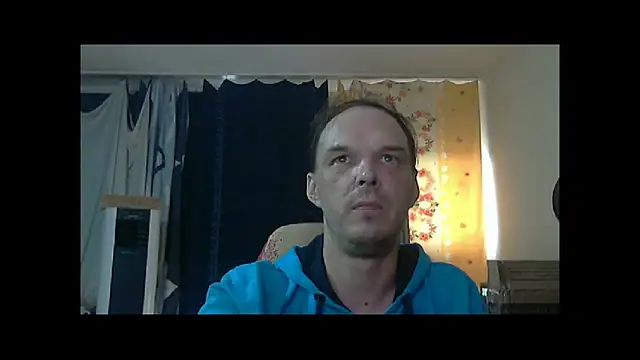 Snapshot of Jenner84 chatting on September 20, 4:07 pm Jenner84 online show from September 20, 4:07 pm