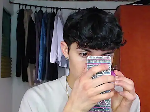 john vichenso online show from September 8, 9:14 pm