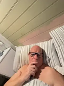 philefc online show from February 9, 9:30 pm