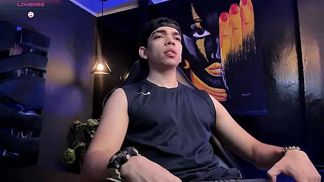 Eryonbradley online show from October 17, 11:36 am