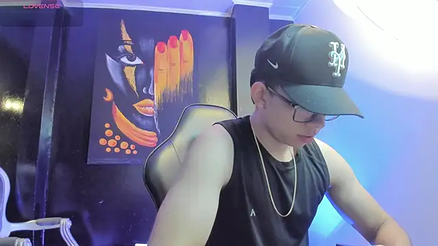 Eryonbradley online show from September 16, 11:22 am