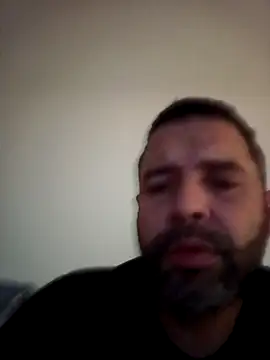 Snapshot of Feistysausage chatting on October 18, 9:20 pm Feistysausage online show from October 18, 9:20 pm