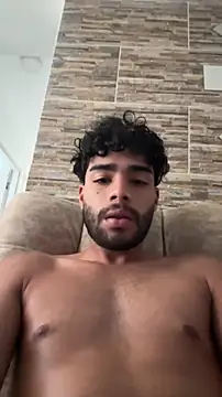 RaphaelDufort online show from December 21, 6:38 pm