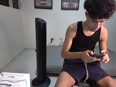 Dollarhot30 online show from November 10, 12:15 am