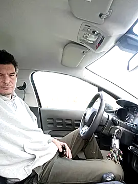 twitshe online show from February 2, 2:03 pm