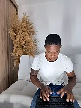 liambolt online show from September 18, 2:57 am