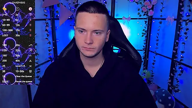 ZackNeal online show from October 22, 5:44 am