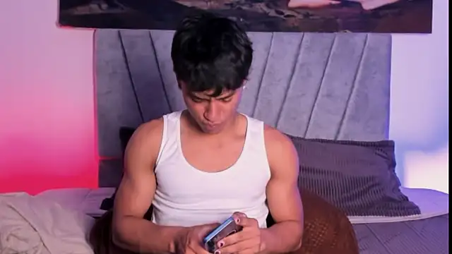 ZYZZ1312 online show from November 18, 7:17 pm