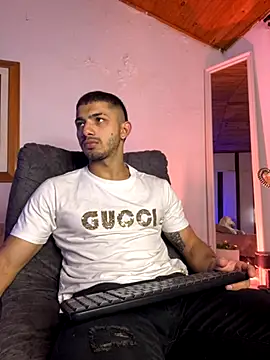 ArturoCardona  online show from November 26, 11:41 pm