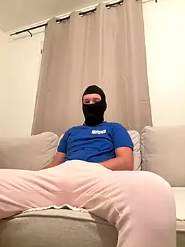 Snapshot of HommeSecret- chatting on September 28, 6:28 pm HommeSecret- online show from September 28, 6:28 pm