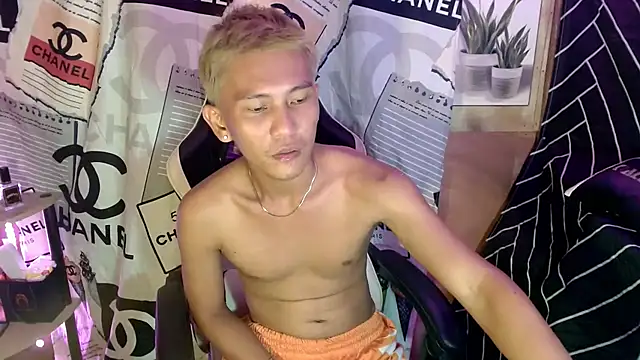 RalfAsian25 online show from September 20, 12:05 pm