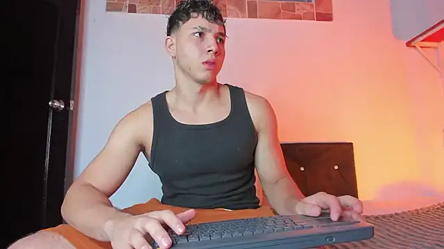 max valiant1 online show from October 10, 2:38 am