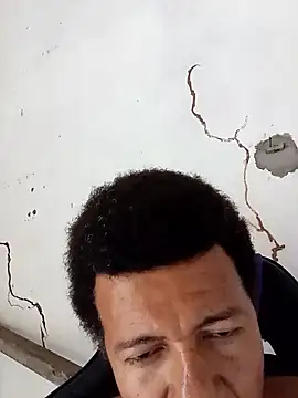 moreno25centimetro online show from February 9, 2:00 pm